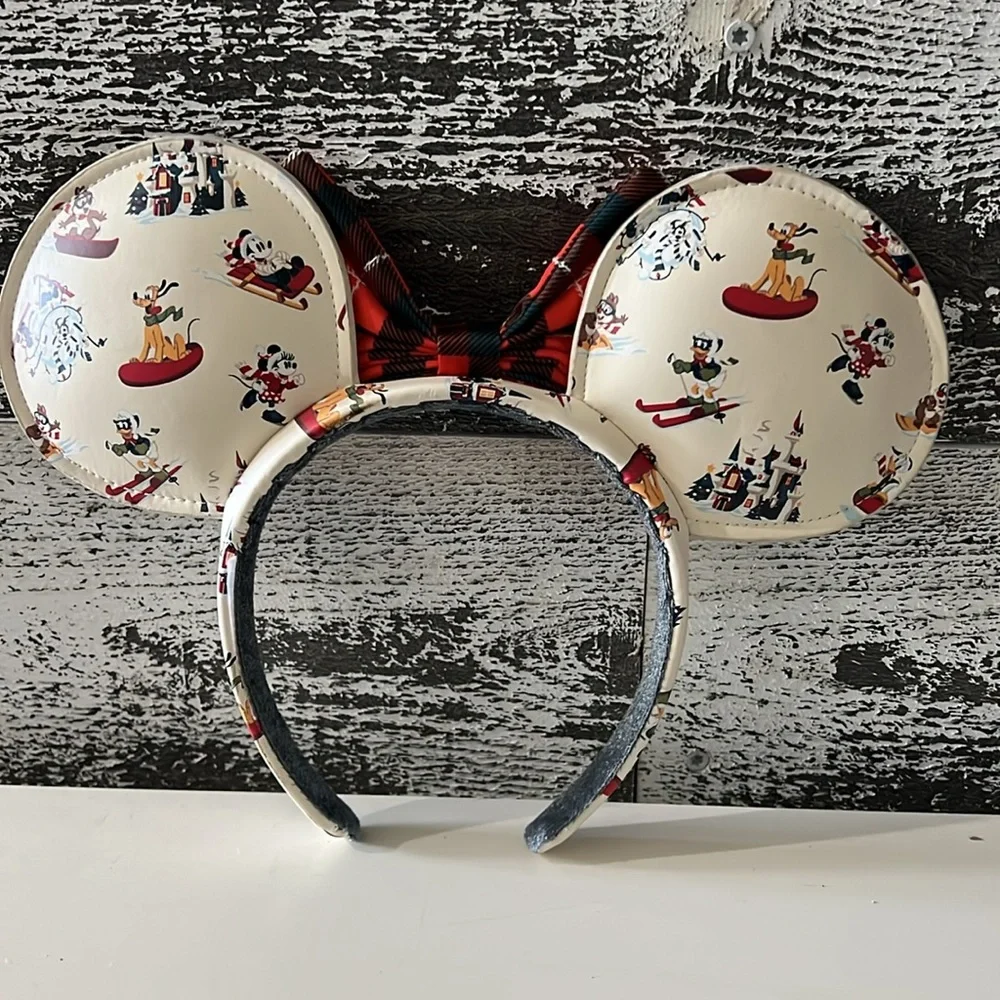 Disney Winter Snow Lodge sledding Mickey Ears. - Picture 2 of 10